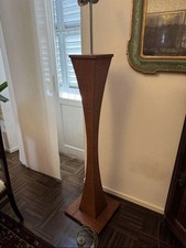 Elegante Piantana in Pelle