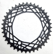 Nuova corona in ragnatela KCNC