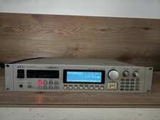 Akai S2800i