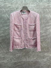 Giacca tweed rosa con bottoni