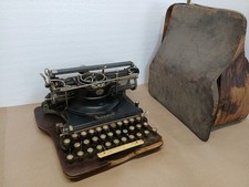 Antica macchina da scrivere