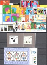 2015 San Marino, annata completa, 32 valori + 1 foglietto + 1 libretto, MNH*