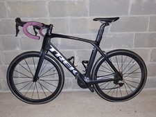 Bici da corsa Trek nera