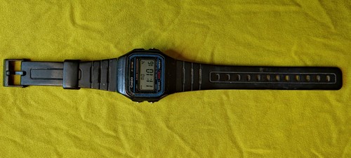 Orologio digitale classico - digitale,