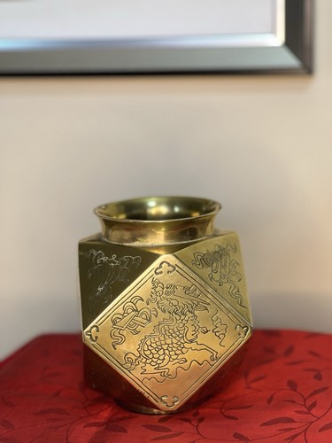 Antico vaso drago bronzo