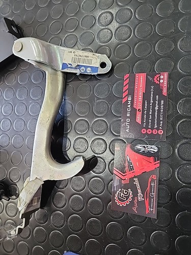 Cerniera cofano ant - dx, lancia
