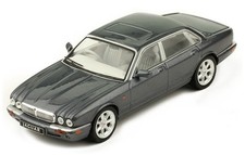 1/43 JAGUAR XJ8 X308 1998 IXO