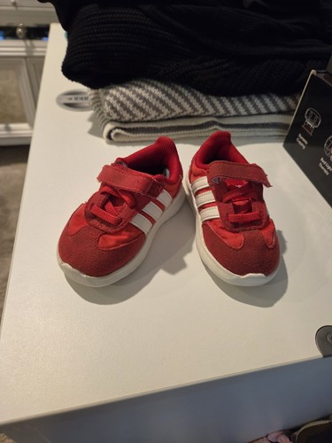 Adidas run anni sneaker - adidas,