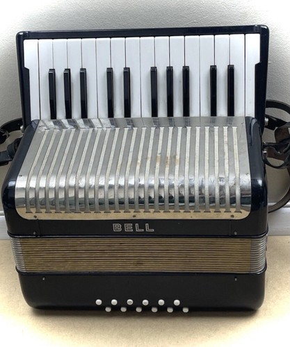 Bell fisarmonica vintage nera