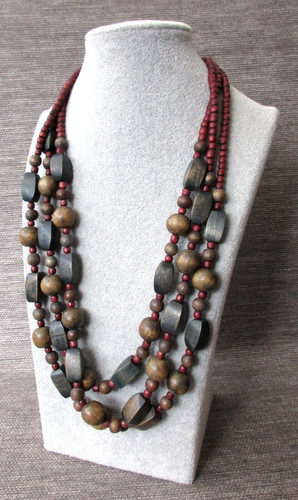 Collana bigiotteria - (b03),