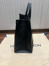 Louis Vuitton OnTheGo GM