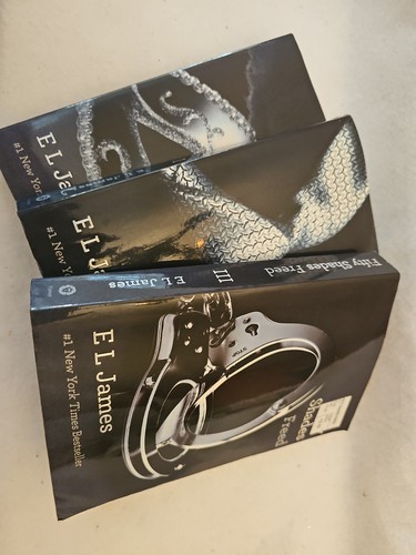 Shades grey trilogy set - shades,