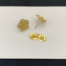 Orecchini in metallo con fiori