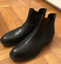 Stivaletti in pelle testa di moro Guja