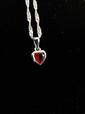 Collana con ciondolo in