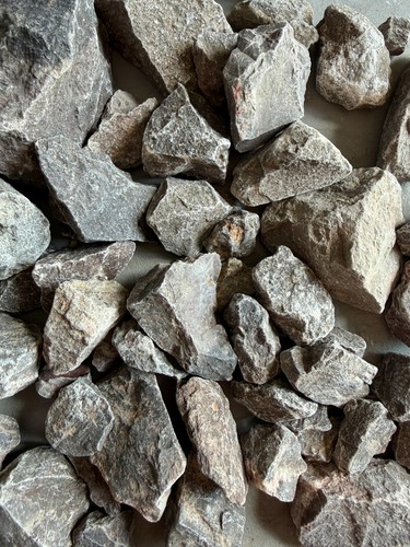 Rocce grigie quarzite - quarzite, |
