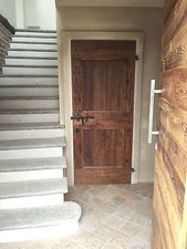 porta antica chiodata rustica