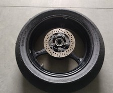 Cerchio Posteriore, Gomma