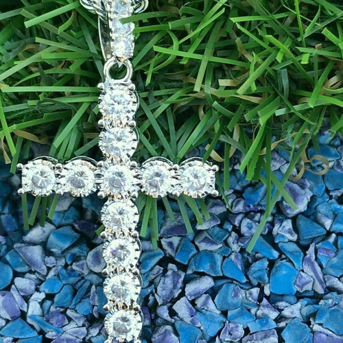 Ciondolo croce diamantata
