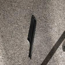 Griglia lat. paraurti ant. DX VOLKSWAGEN GOLF VARIANT (BA5) 2.0 TDI BMT (110Kw)