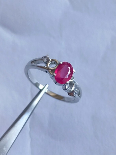 Elegante anello rubino - anello, zirconi