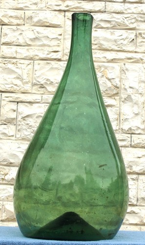 Antica damigiana 1800 - , a