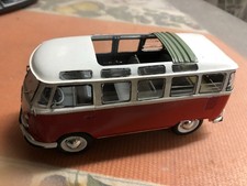 Revell Volkswagen T1 "Samba Bus" scala 1/24 già montato