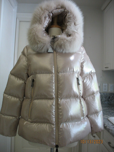 Nwt moncler serifur - moncler,