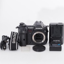 Olympus E-1 Four Thirds fotocamera reflex digitale corpo 5 MP [quasi come nuo...