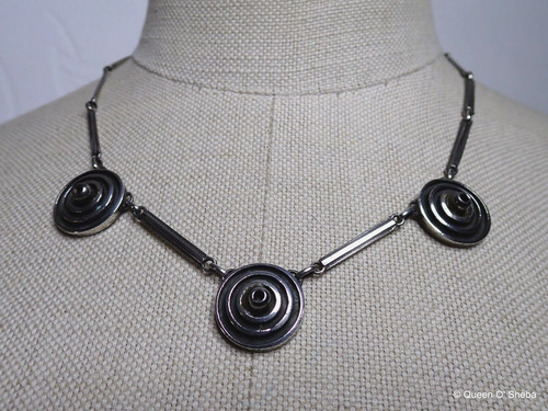 Modernist silver necklace - silver,