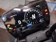 DUCATI STREETFIGHTER V4