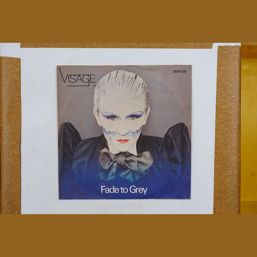 Visage fade grey - -,