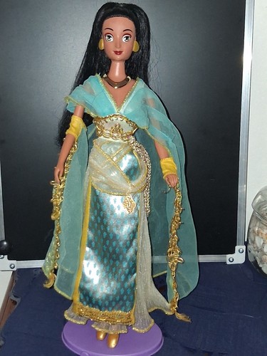 Bambola barbie disney - bambola,