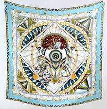 18 Momme Twill Silk Wrap Blue