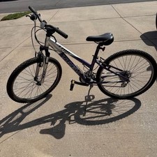 2005 Trek 3700 Mountain Bike