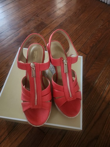 Sandali con zeppa - con, kors