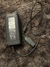 Alimentatore ufficiale