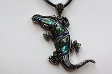 P068 Guscio Madreperla Perle Gioiello CIONDOLO Collier con laccio collana