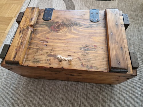 Cassapanca legno fatta - in,