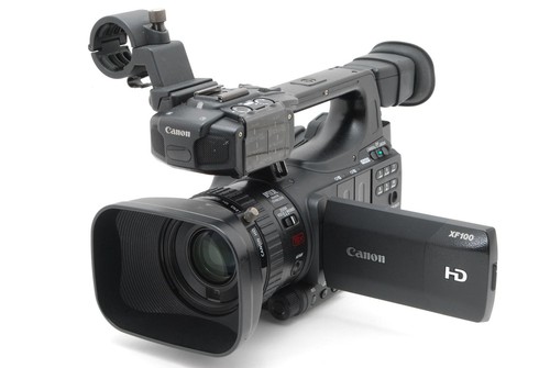 Quasi come nuova - [], videocamera