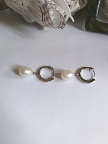 Orecchini con perle - e, zirconi