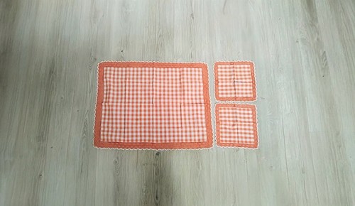 Set tovagliette per la - di,