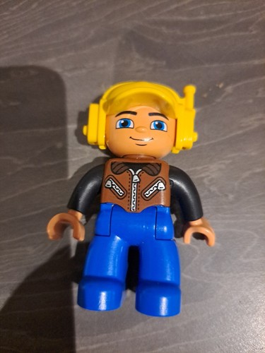 Lego duplo pilota - pilota, aereo