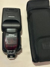 Nikon SB-900 Flash Speedlight + Custodia
