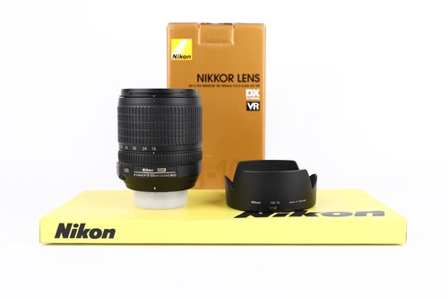 Nikon 105mm 6 - 18-105mm, f3.5-5.6
