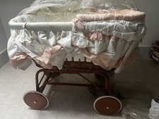 culla in vimini vintage per