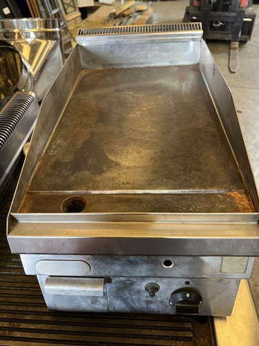 Fry top gas - a,