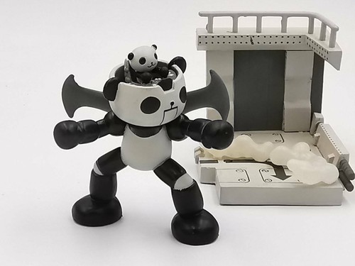 Panda megahouse - panda, z