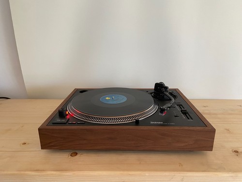 Custom solid plinth - plinth, wood