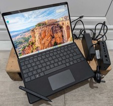 Microsoft Surface Pro 8 13"